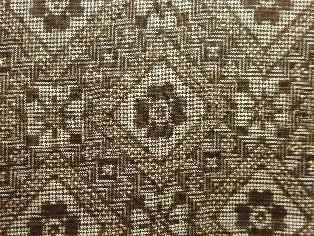 JAPANESE KIMONO / ANTIQUE KIMONO / SILK / DORO OSHIMA TSUMUGI / WOVEN FLORAL RHOMBUS